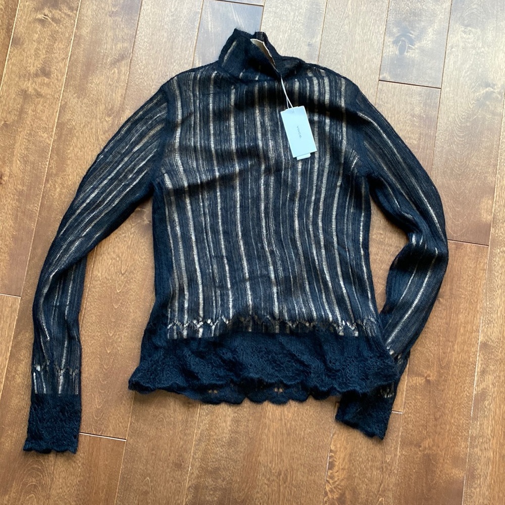 Black and tan underlay turtle neck